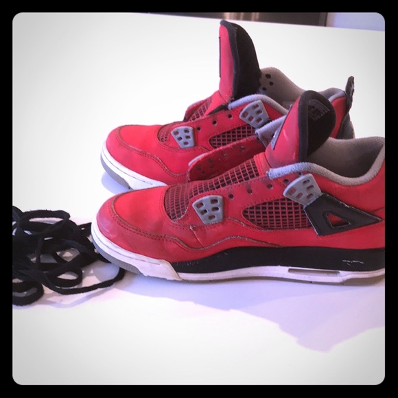 Jordan 4 retro toro bravo size 5 - Picture 1 of 7
